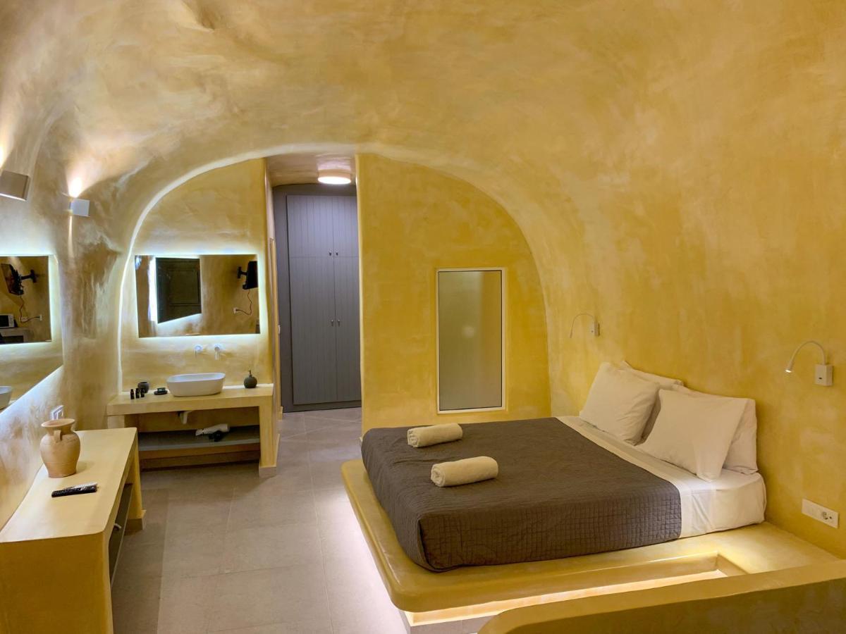 M Residence Santorini Conelia Cave Тира Экстерьер фото